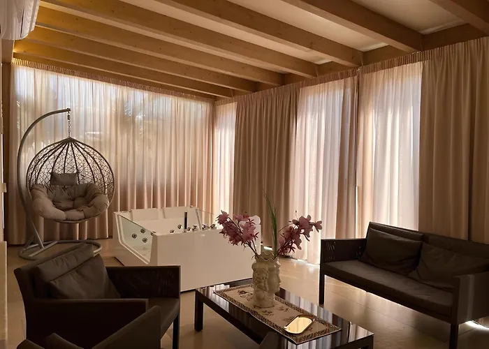 Giafra Luxury Rooms