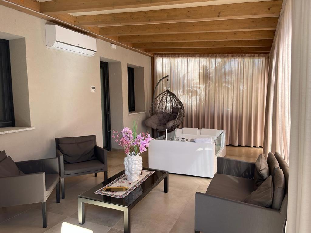 Giafra Luxury 4*